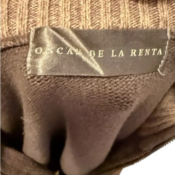 Oscar de la Renta Sweater - Picture 4 of 5